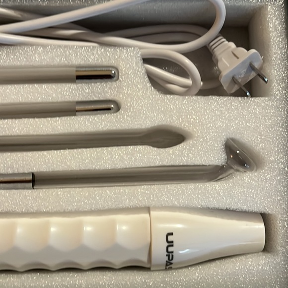 High Frequency facial wand set, barely used - Picture 3 of 5